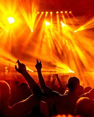 Live concert by Raue