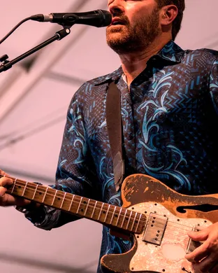 Tab Benoit
